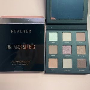 RealHer Dreams So Big Eyeshadow Palette